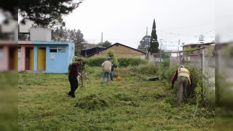 Realizan rehabilitación y limpieza de Jardín de Niños “Carlos Barajas” en Pátzcuaro 