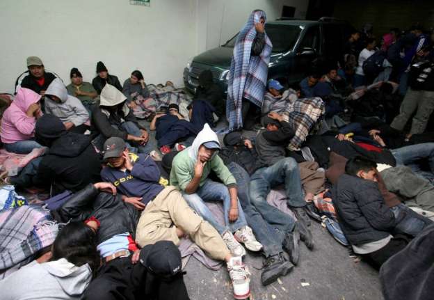 Policía Federal aseguraron a 35 migrantes indocumentados en Saltillo  
