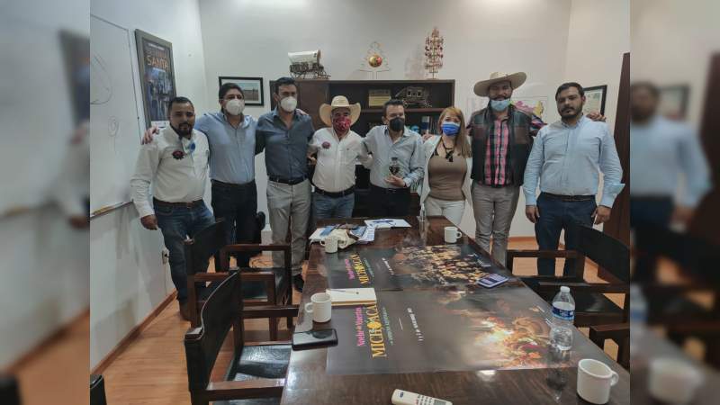 Mezcaleros Michoacanos piden respaldo a SECTUR para trascender a Nivel Mundial 