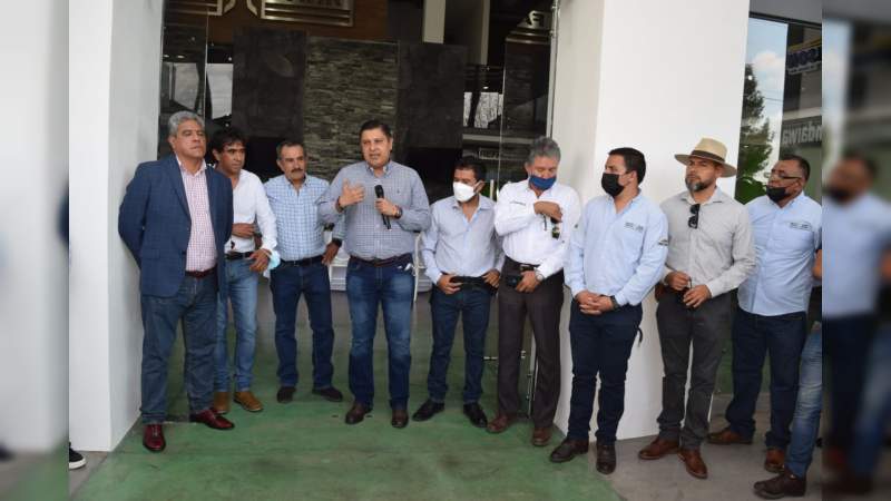 Fortalece Gobierno de Uruapan, iniciativa privada para reactivar la economía en Uruapan 