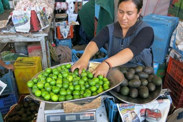 Limón baja tras cuatro semanas al alza 