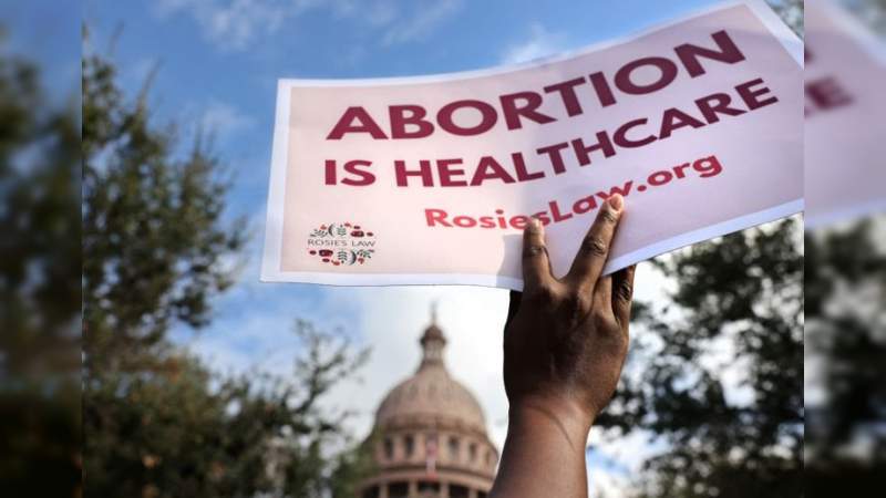 Gobierno de Biden solicita a la Corte Suprema bloquear en Texas la ley de aborto 