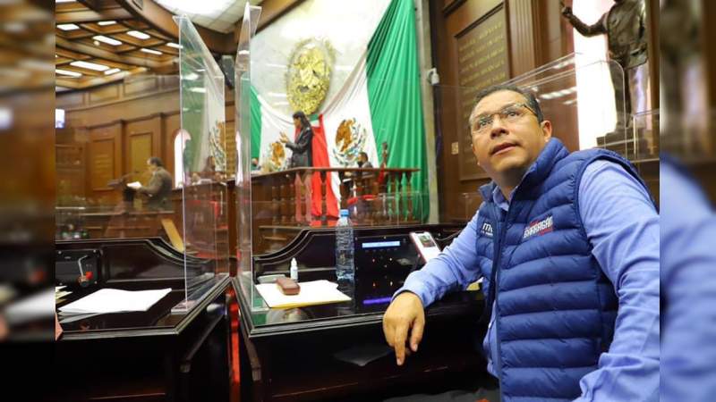 Designan a Juan Carlos Barragán como presidente de la Comisión de Desarrollo Social  