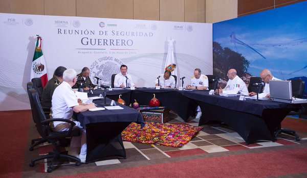 Se reúnen Gabinete de Seguridad nacional, autoridades y empresarios de Guerrero 