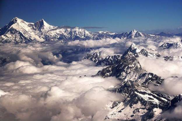 Hallan cuerpos de alpinistas desaparecidos en el Himalaya hace 16 años - Foto 1 