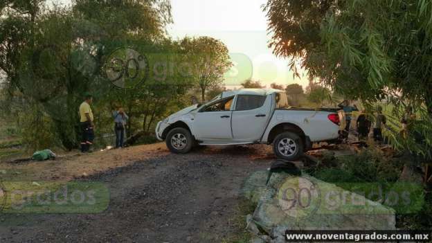 Un muerto y dos heridos deja accidente vial en Zamora, Michoacán - Foto 3 