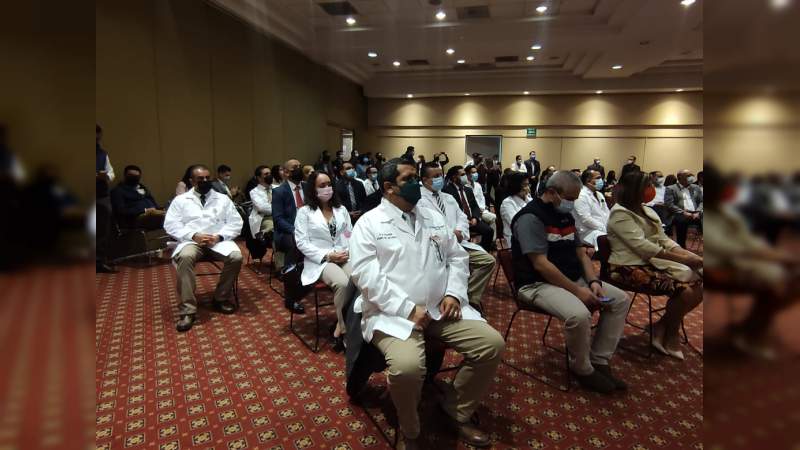 108 médicos han muerto durante pandemia por Covid-19 en Michoacán  