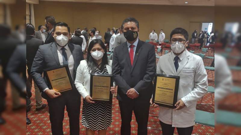 Reconocen vocación, compromiso y entrega de médicos de la UMSNH 