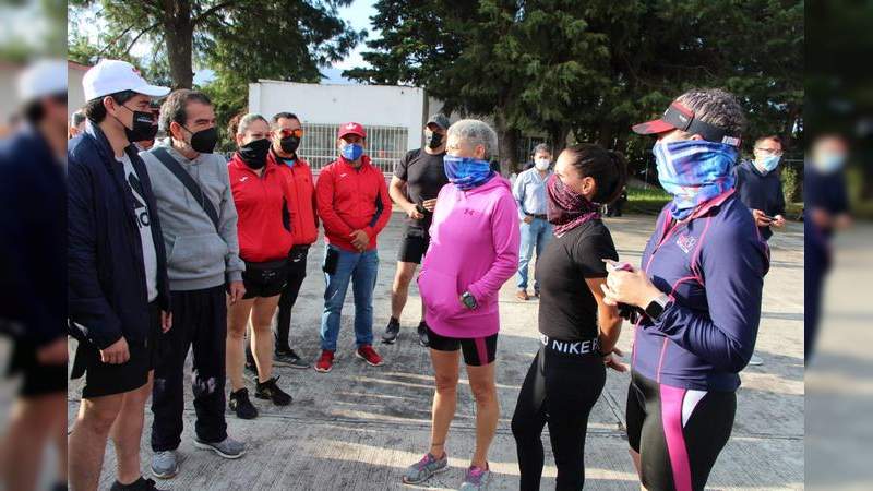 En Zitácuaro, Michoacán,  rehabilitarán la alberca y canchas de la unidad deportiva de Pueblo Nuevo 