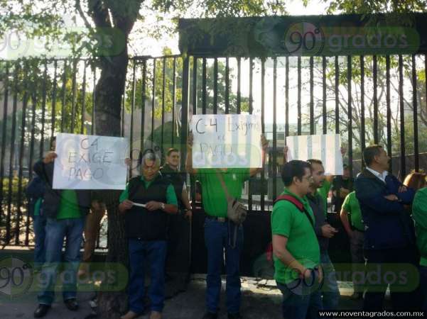 Morelia: Sindicalizados se manifiestan en la Secretaría de Finanzas 