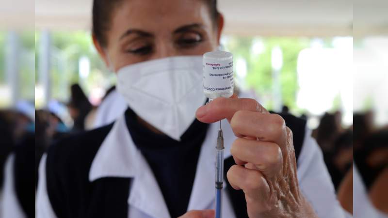 Llegan a Michoacán más de 100 mil dosis de vacuna AstraZeneca  