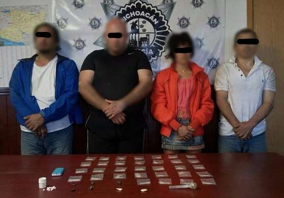 Detienen a 10 personas con droga, en Michoacán - Foto 0 