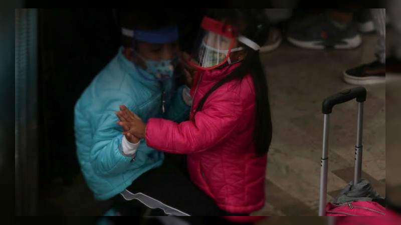 Niños podrán entrar a los Estados Unidos sin estar vacunados 