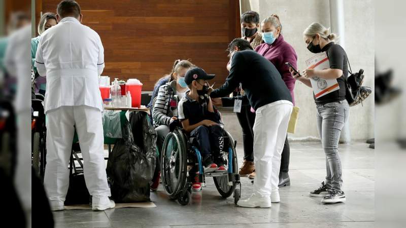 Jueza emplaza al Gobierno a vacunar niños de 12 a 17 años 