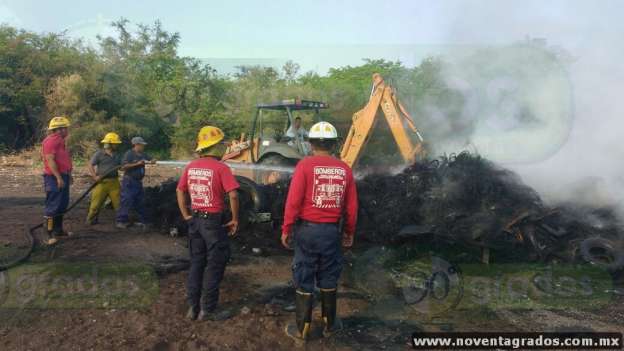 Se registra incendio en el basurero municipal de Apatzingán, Michoacán - Foto 0 