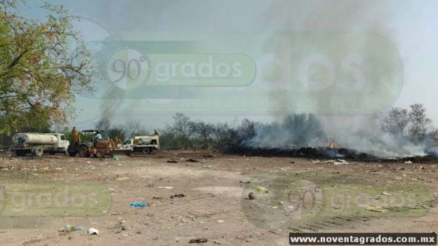 Se registra incendio en el basurero municipal de Apatzingán, Michoacán - Foto 2 