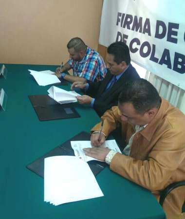 Policía Auxiliar y Comisión Ejecutiva del Servicio Social de Pasantes firman convenio de colaboración - Foto 1 