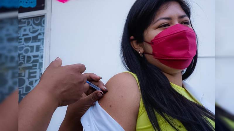 Arranca en Uruapan la campaña de vacunación contra la Influenza estacional 2021