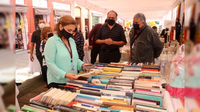 Da inicio 1ª Feria del Libro “Punto de lectura, Punto de Cultura” en Uruapan 