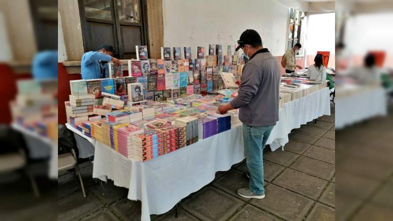 Da inicio 1ª Feria del Libro “Punto de lectura, Punto de Cultura” en Uruapan 