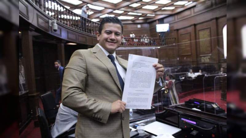 Desde el Congreso de Michoacán trabajaré a favor de la inclusión: Víctor Zurita 