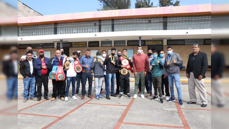 Convoca FMB al pugilista moreliano Julio  "El Negro" Gómez