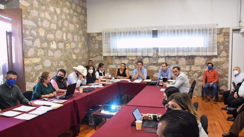 Aprueban dictamen para aplicar programa “Borrón y Cuenta Nueva” en Michoacán 