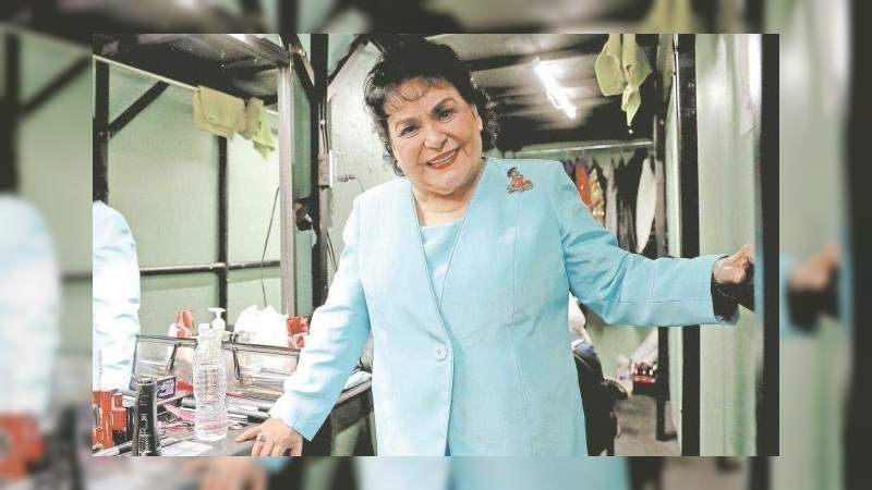 Desmienten la muerte de Carmen Salinas 