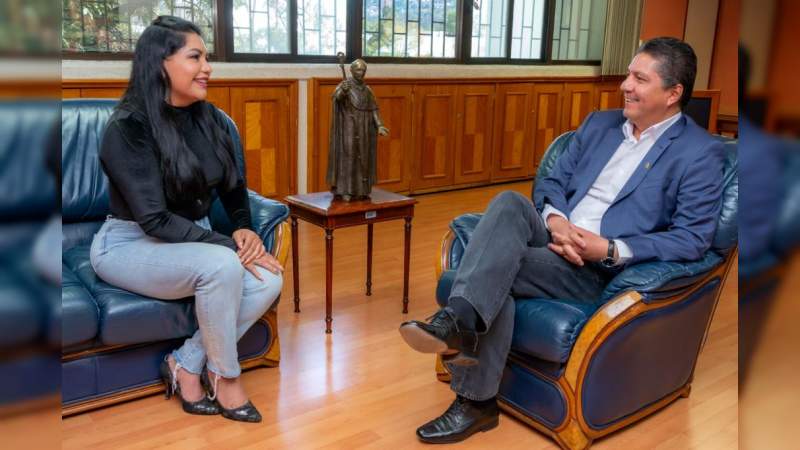 Migrantes michoacanos podrán cursar bachillerato y carreras en línea en UMNSH: Brenda Fraga 