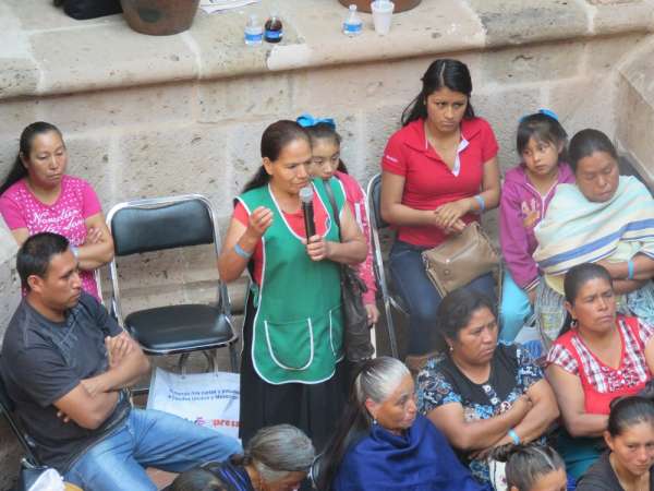 Artesanos michoacanos demandan que la nueva ley en la materia sea redactada en sus dialectos - Foto 3 
