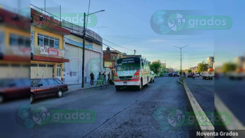 Atacan a balazos a mujer  y sus dos pequeños hijos en Zamora; ella pierde la vida