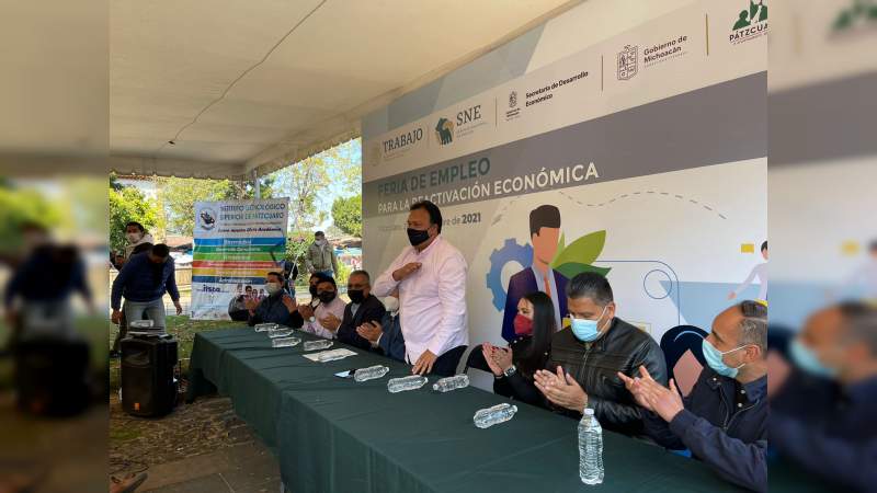 Arranca Feria del Empleo en Pátzcuaro 