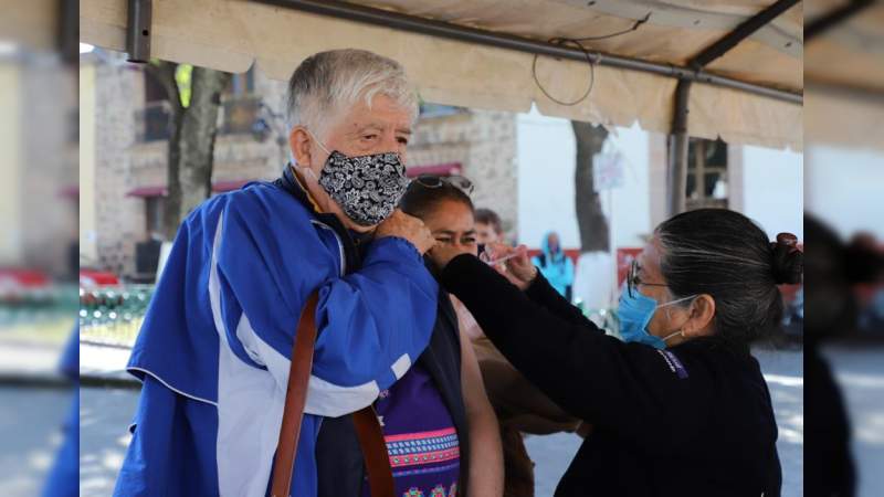 Aplicadas más de 324 mil dosis de vacuna contra la influenza en Michoacán 