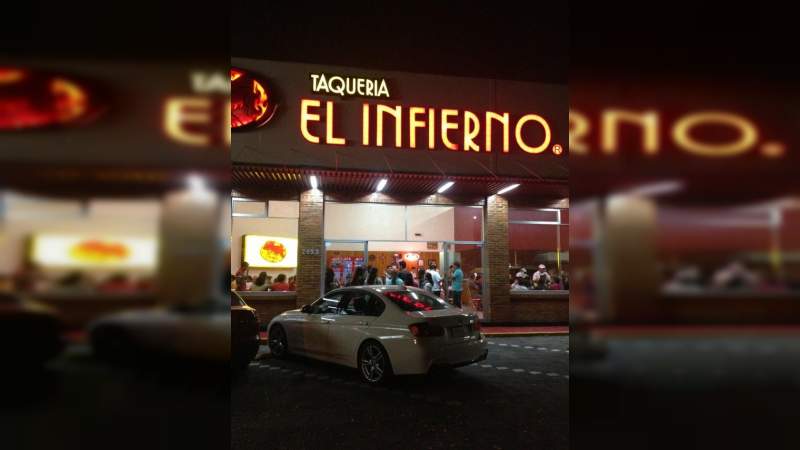 Asaltan a comensales en conocida taquería de Morelia, Michoacán  