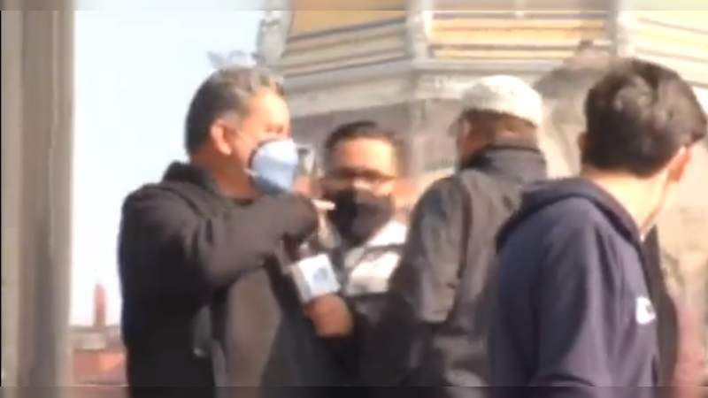 Graban a soldado de la Guardia Nacional robando el celular a reportero en la Basílica de Guadalupe 