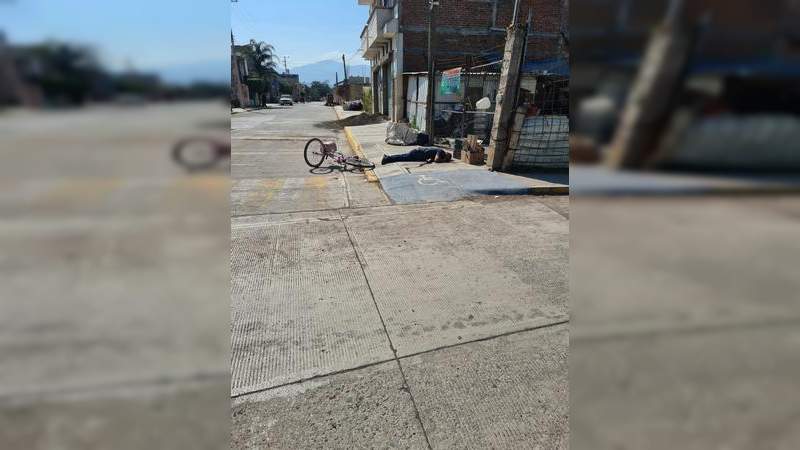 Ciclista es asesinado a balazos en Jacona, Michoacán