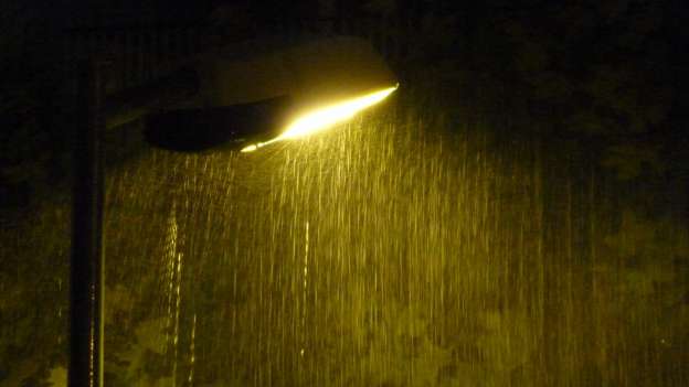 Después de un intenso calor llega la lluvia a Morelia  