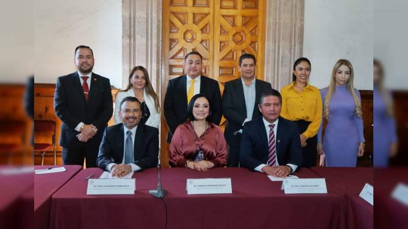 Defiende rector en el Congreso de Michoacán iniciativa del gobernador a favor de la UMSNH