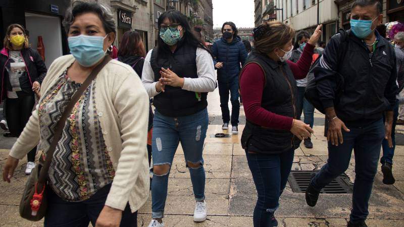 Encuesta revela que población ve tiempos difíciles de la economía en la segunda mitad del gobierno de AMLO 