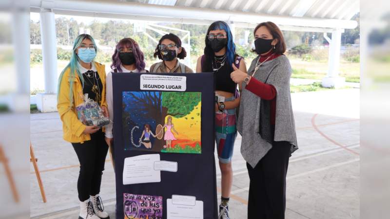 Premia UTM a ganadores del 1er Concurso de Pintura Mural y Grafiti 2021   