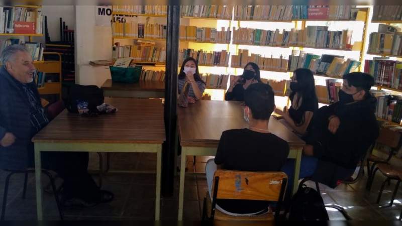 El Cuentero Pueblerino, programa de tradicional oral que ofrece la Bibliotequita del Bosque 