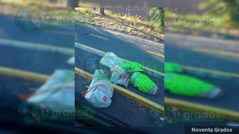 Encuentran cuerpos abandonados dentro de costales con mensajes en cartulinas, en Celaya, Guanajuato 