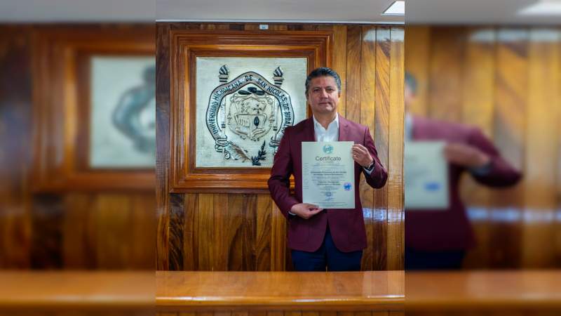 Entrega UMSNH certificados de calidad a 23 bibliotecas 