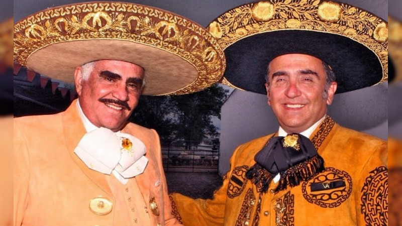 Hijo de Vicente Fernández pide oraciones por su padre, asegura que está muy grave 