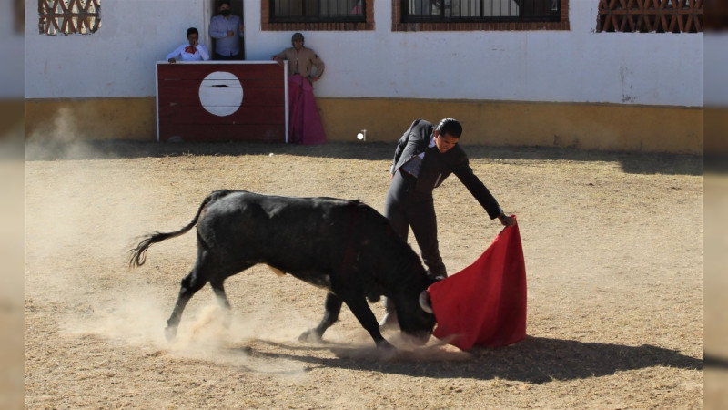 Omar Villaseñor, gran triunfador en Aniversario del Cortijo La Maestranza 