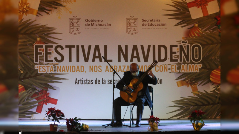 Extraordinario y muy concurrido el Festival Navideño de la SEE en Morelia 