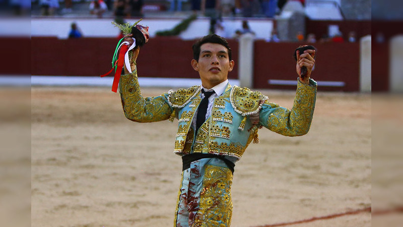 Recibirán con tertulia en la Monumental de Morelia al grandioso novillero Isaac Fonseca  