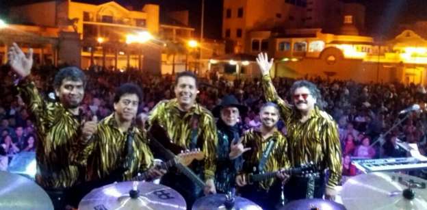 Diez mil personas cantaron y bailaron con Los Felinos en Zacapu, Michoacán - Foto 2 