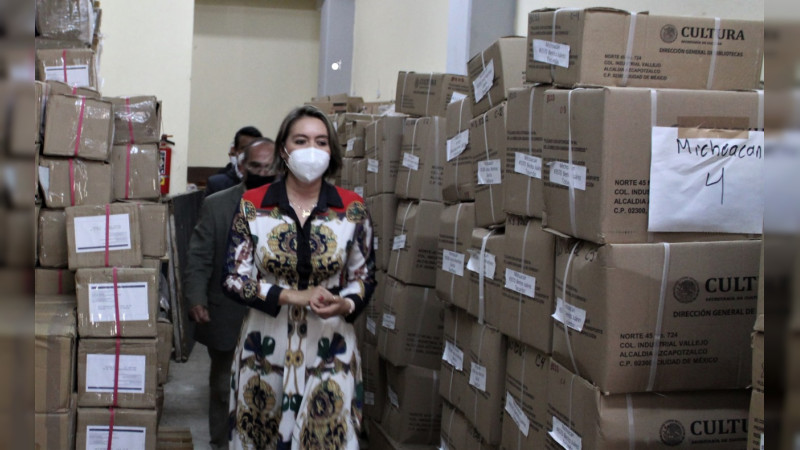 SEE rescata 12 mil 500 libros abandonados 