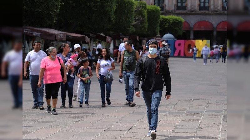 Elías Ibarra llama a la población michoacana a no relajar medidas contra COVID-19 en fiestas decembrinas